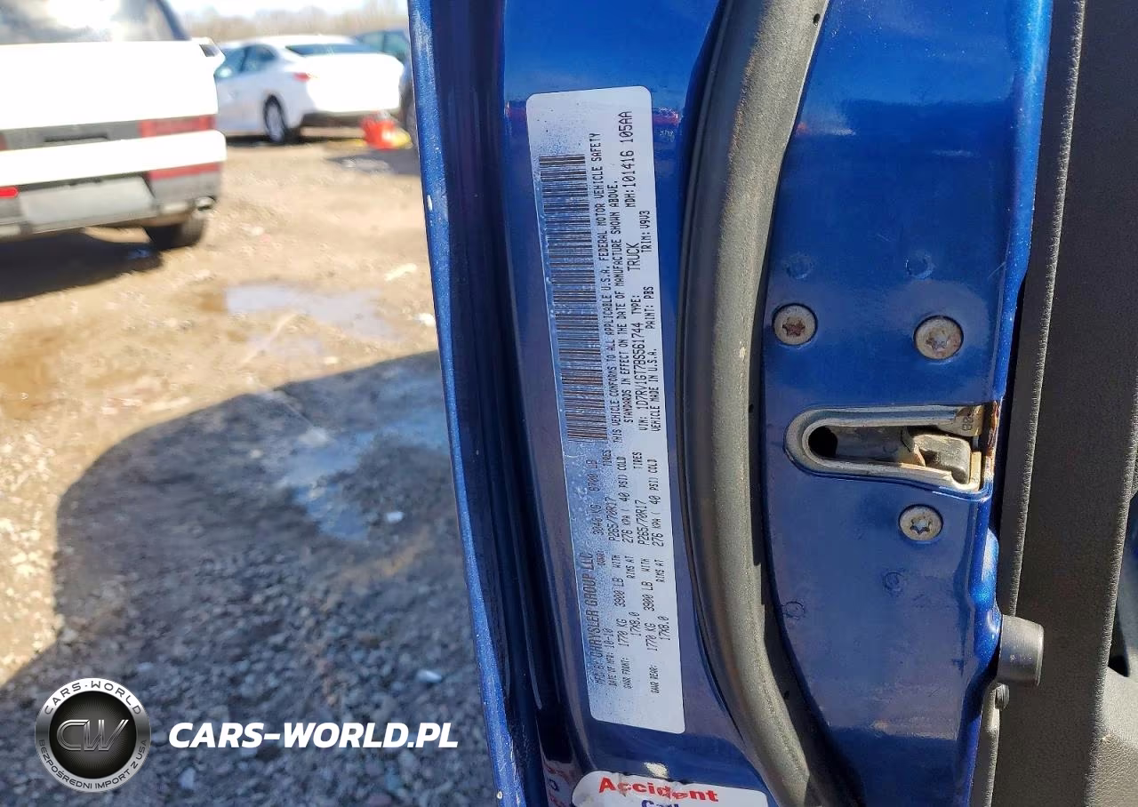 2011 Dodge Ram 1500 VIN:1D7RV1GT7BS561744 - 13