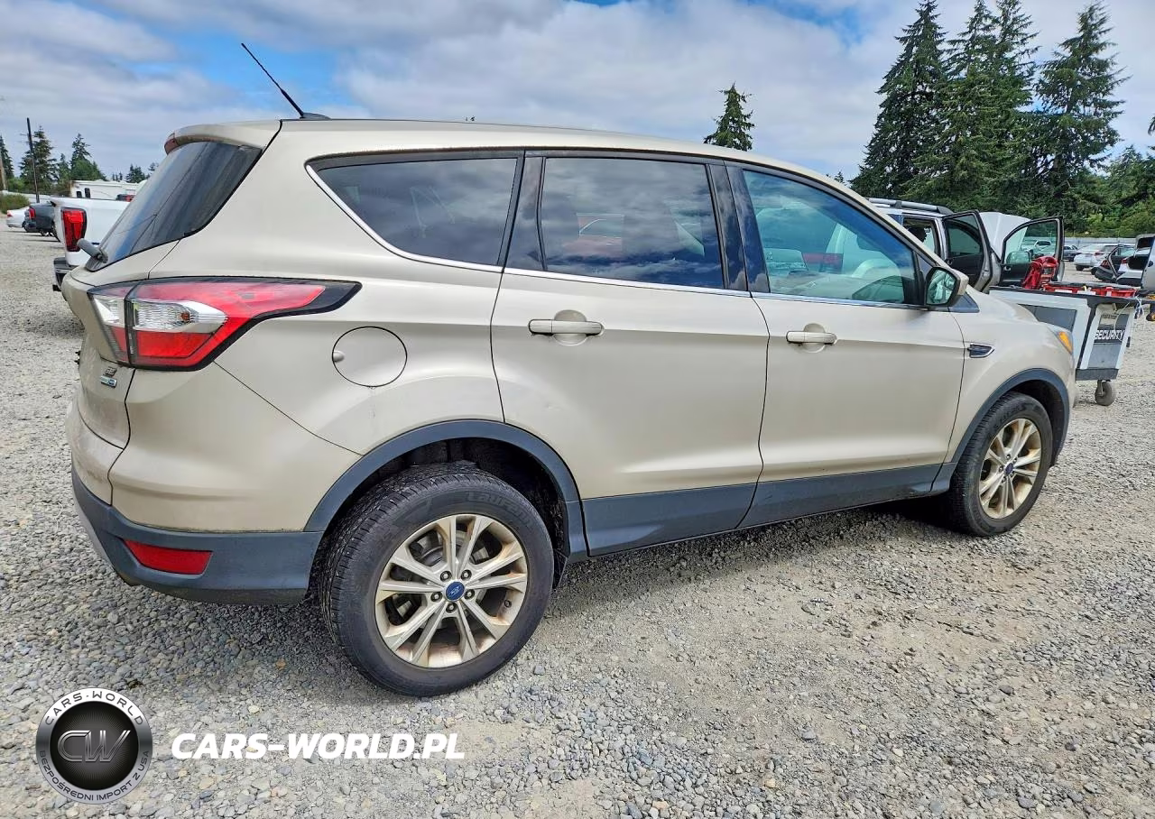 2017 Ford Escape Se VIN:1FMCU9GD0HUC81019 - 3