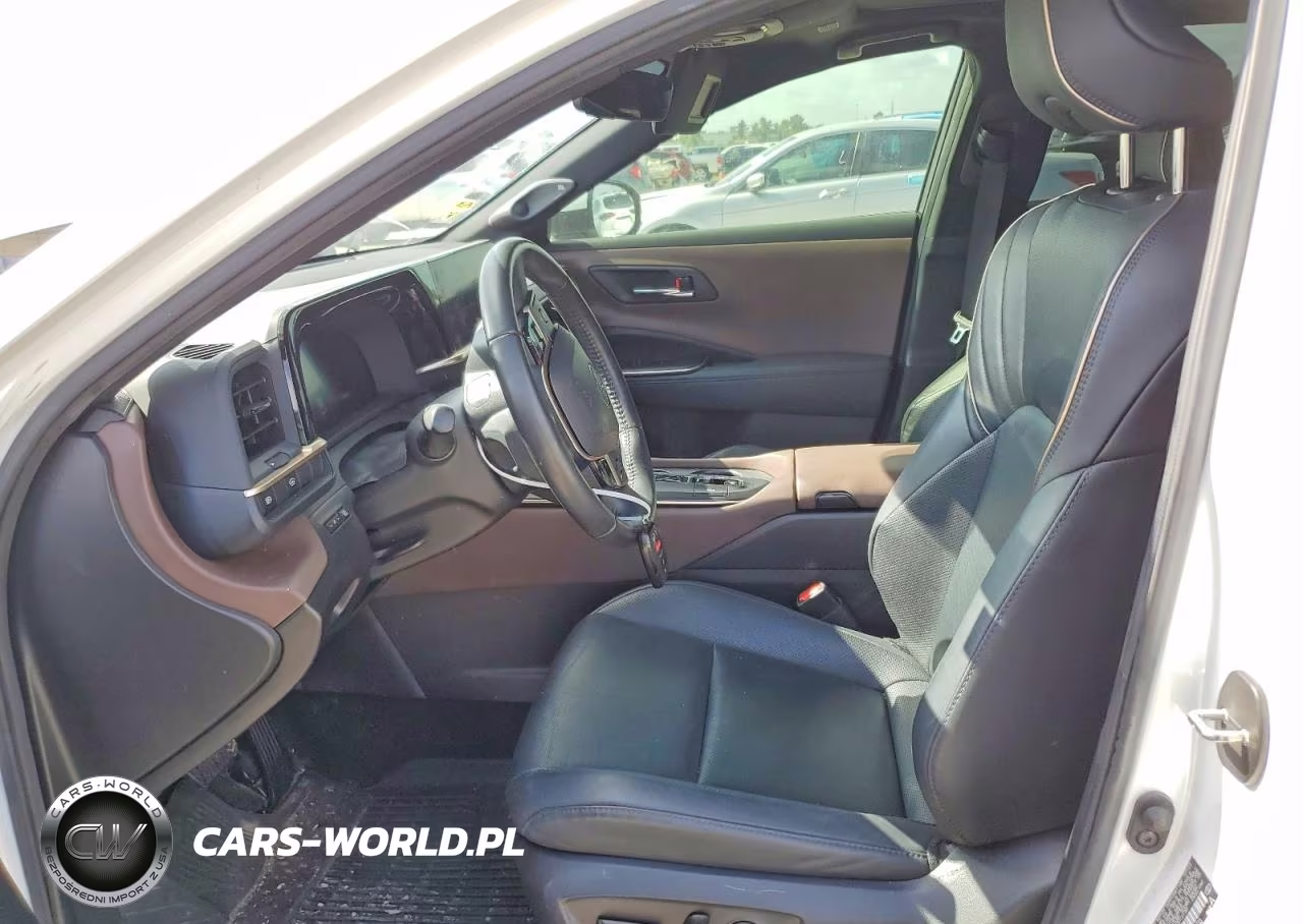 2023 Toyota Crown Limited VIN:JTDAAAAF1P3012130 - 7