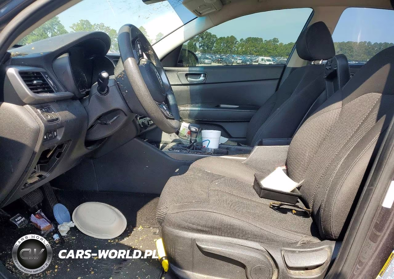 2019 Kia Optima Lx VIN:5XXGT4L3XKG329065 - 7