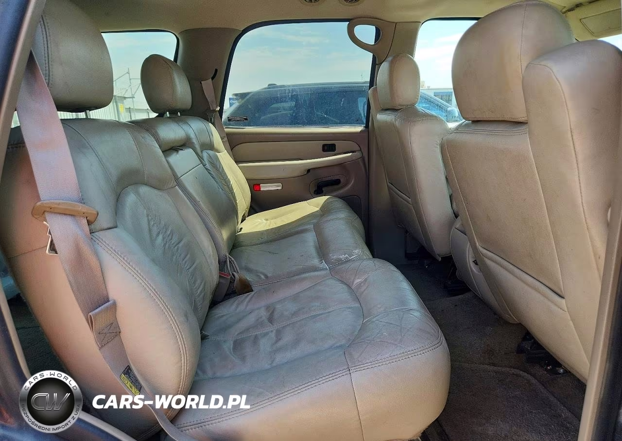 2002 Chevrolet Tahoe C1500 VIN:1GNEC13TX2J100507 - 11
