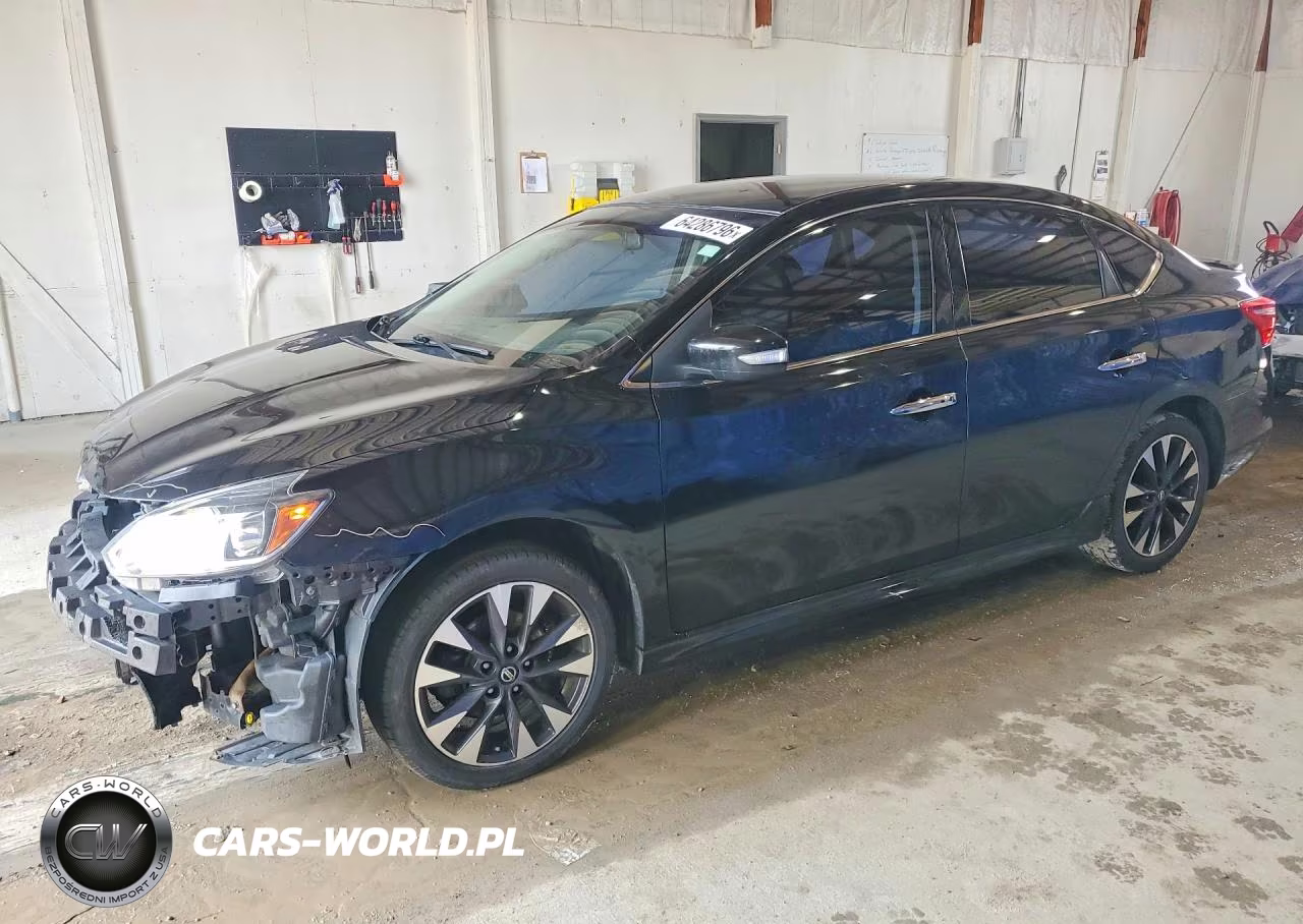 2018 Nissan Sentra Sr – zdjęcie 1 z 12