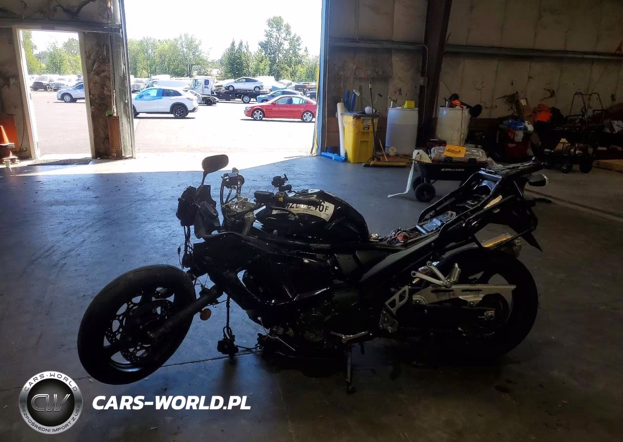 2011 Suzuki Gsx1250 F VIN:JS1GW72B1B2100520 - 3