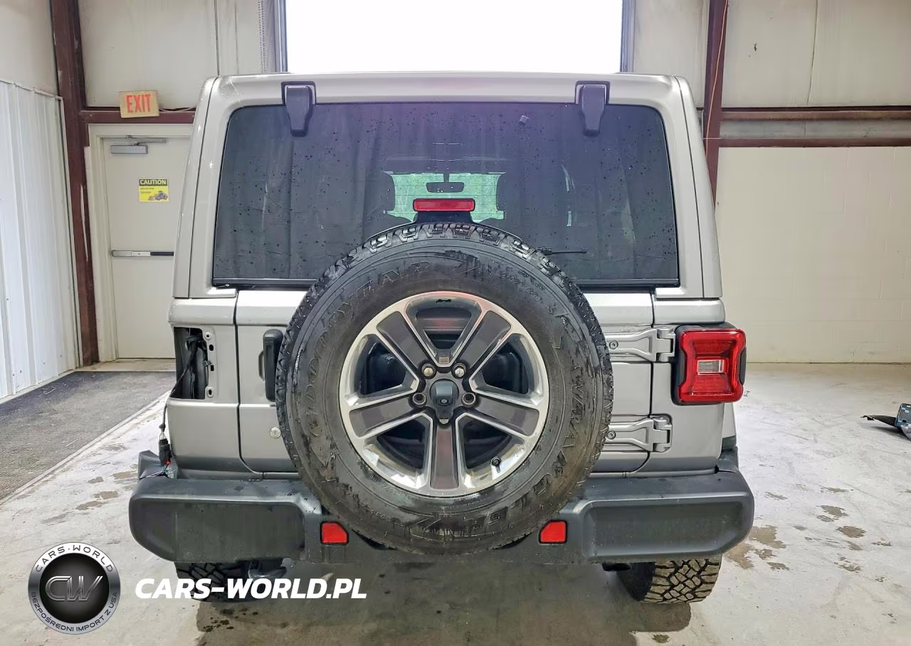 2018 Jeep Wrangler Unlimited Sahara VIN:1C4HJXEG6JW249142 - 6