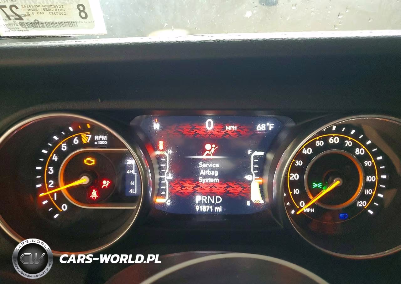 2018 Jeep Wrangler Unlimited Sahara VIN:1C4HJXEG6JW249142 - 9
