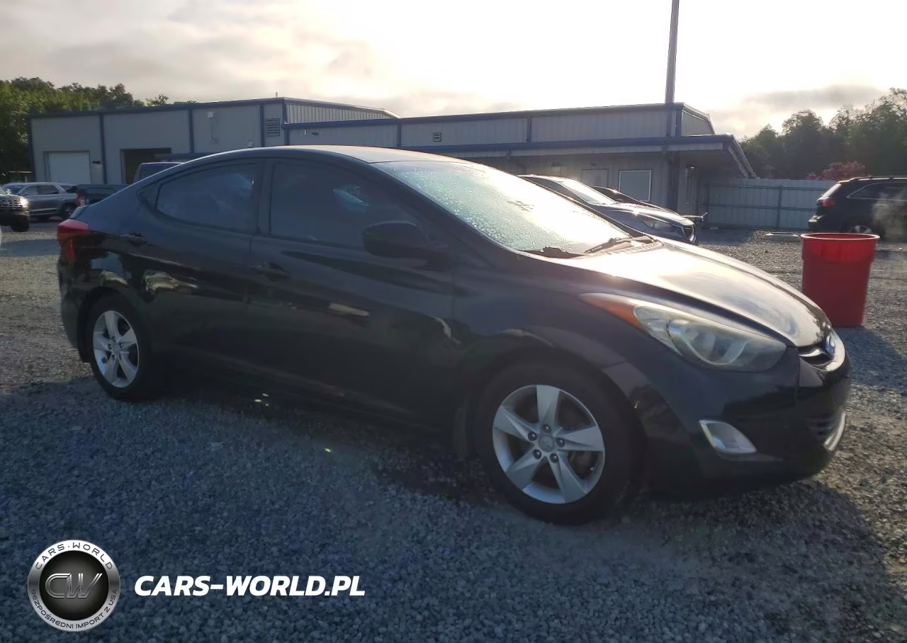 2013 Hyundai Elantra Gls VIN:5NPDH4AE0DH395074 - 4