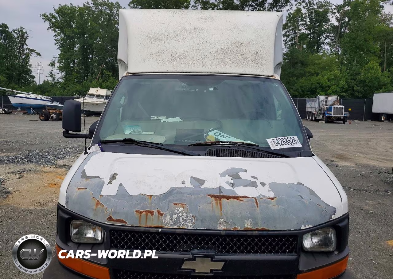 2010 Chevrolet Express G3500 VIN:1GB3G2BG3A1161392 - 5
