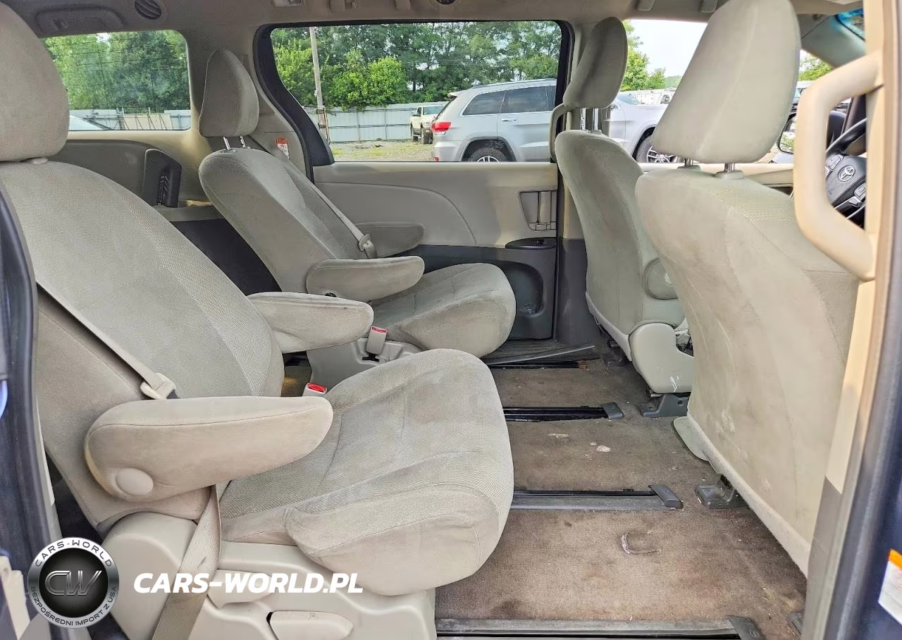 2015 Toyota Sienna L 7-Passenger VIN:5TDZK3DC2FS528684 - 11