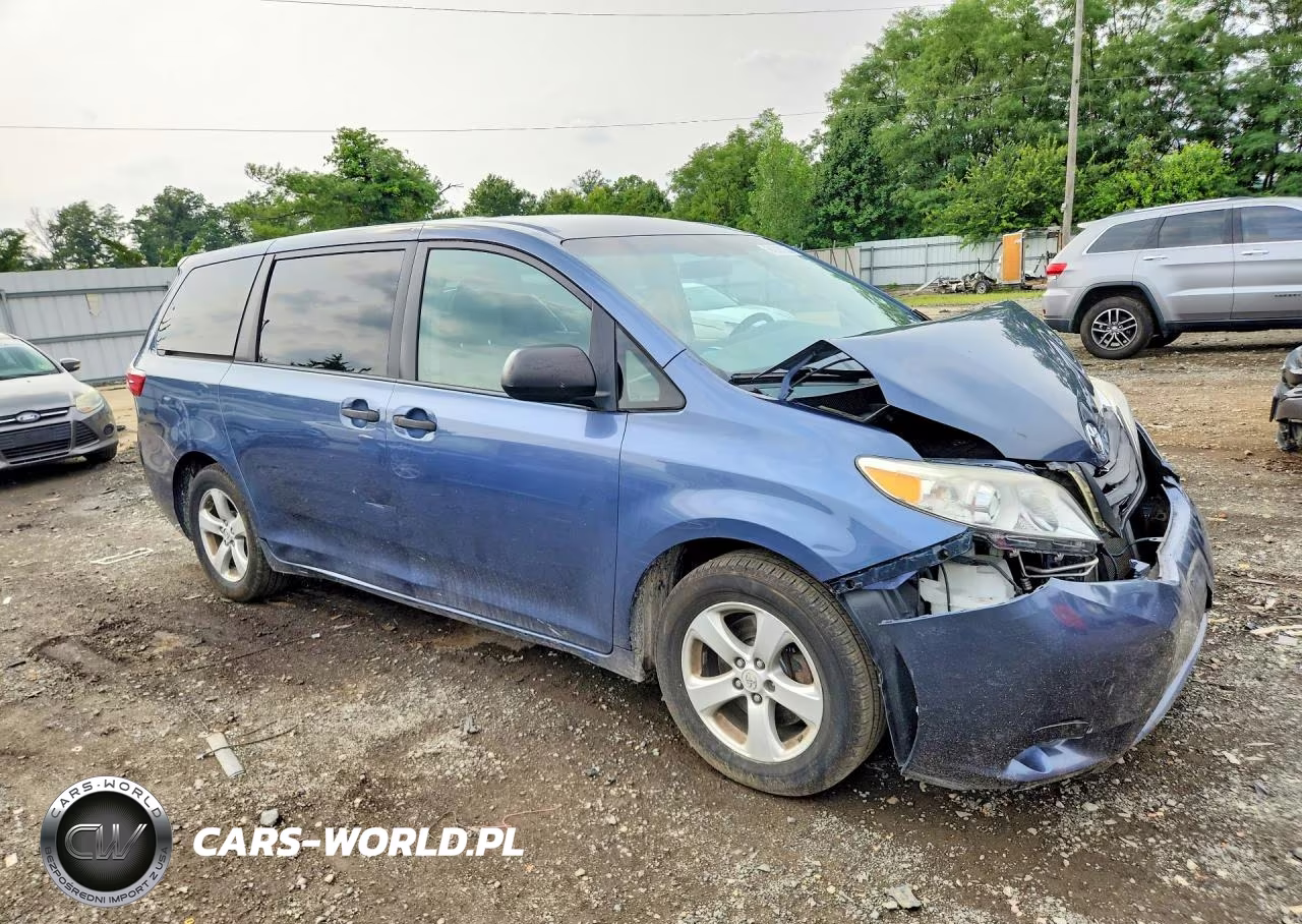 2015 Toyota Sienna L 7-Passenger VIN:5TDZK3DC2FS528684 - 4