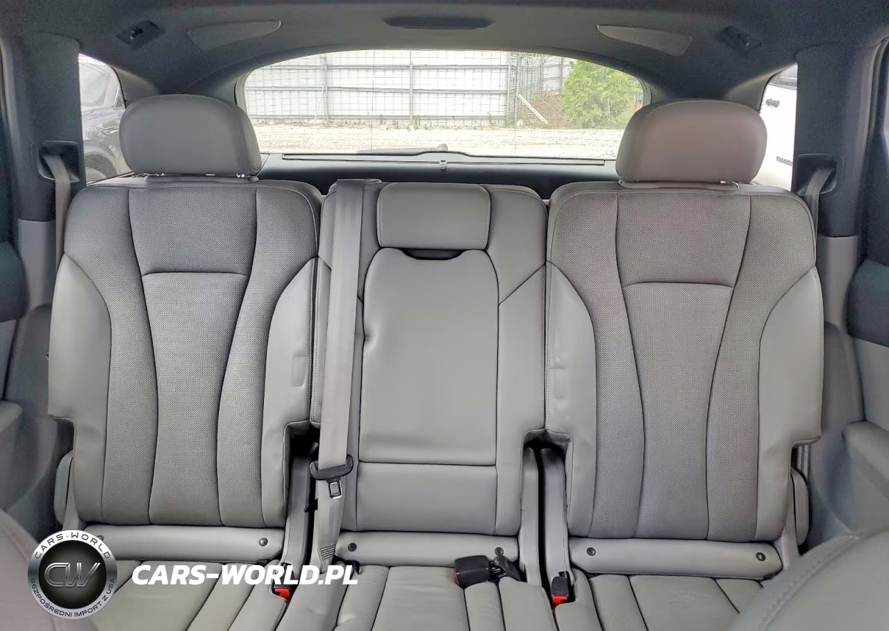 2017 Audi Q7 Prestige VIN:WA1VAAF78HD020654 - 10