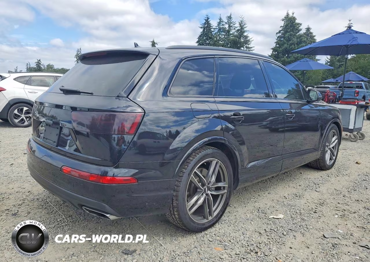 2017 Audi Q7 Prestige VIN:WA1VAAF78HD020654 - 3