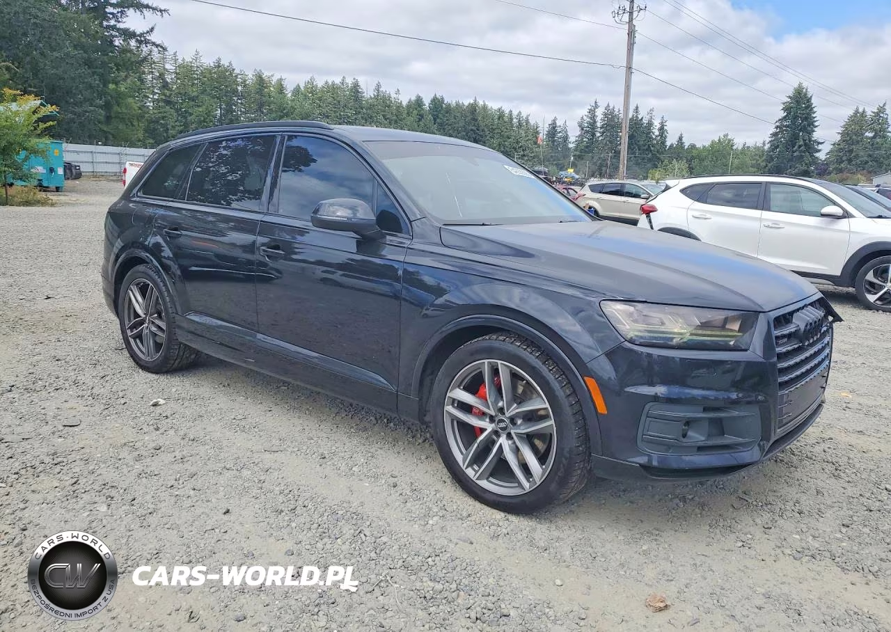 2017 Audi Q7 Prestige VIN:WA1VAAF78HD020654 - 4