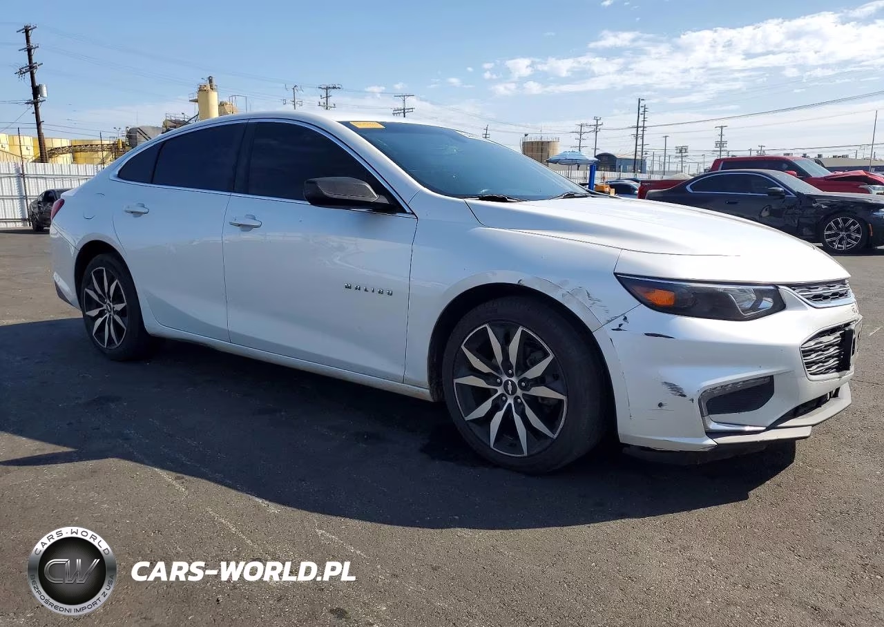 2018 Chevrolet Malibu Lt VIN:1G1ZD5STXJF282025 - 4