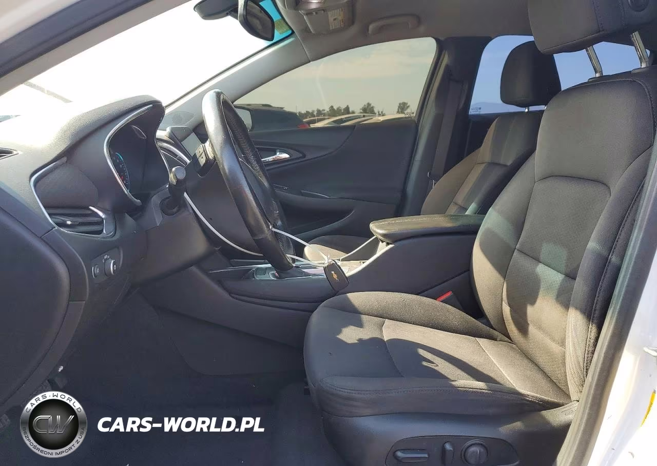 2018 Chevrolet Malibu Lt VIN:1G1ZD5STXJF282025 - 7