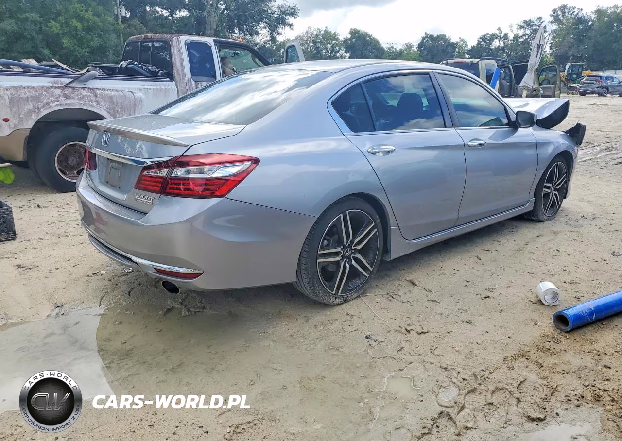 2017 Honda Accord Sport Special Edition VIN:1HGCR2F12HA058343 - 3