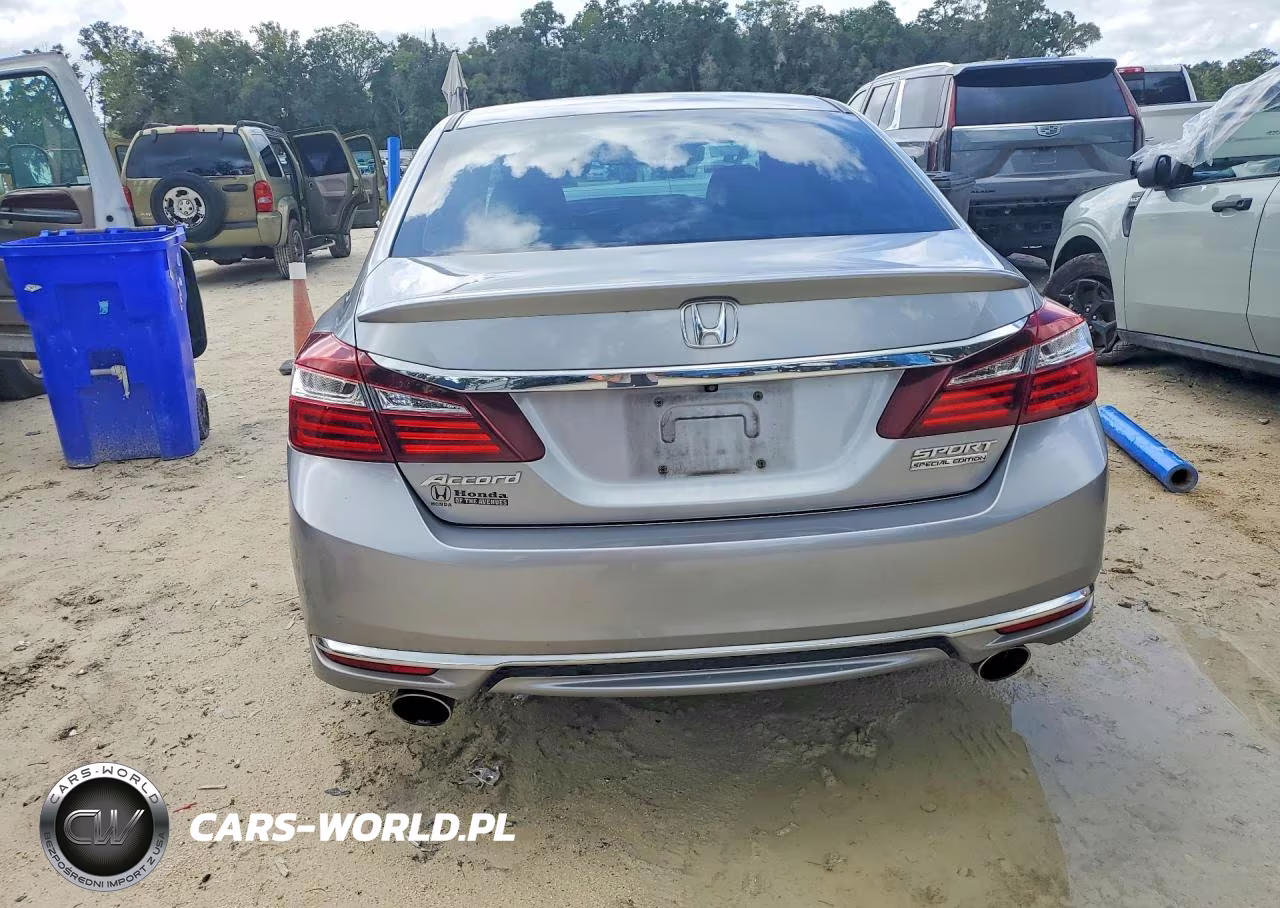 2017 Honda Accord Sport Special Edition VIN:1HGCR2F12HA058343 - 6