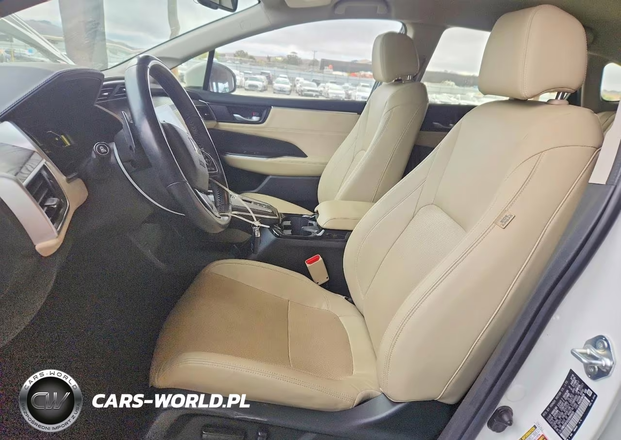 2018 Honda Clarity Touring VIN:JHMZC5F32JC008922 - 7