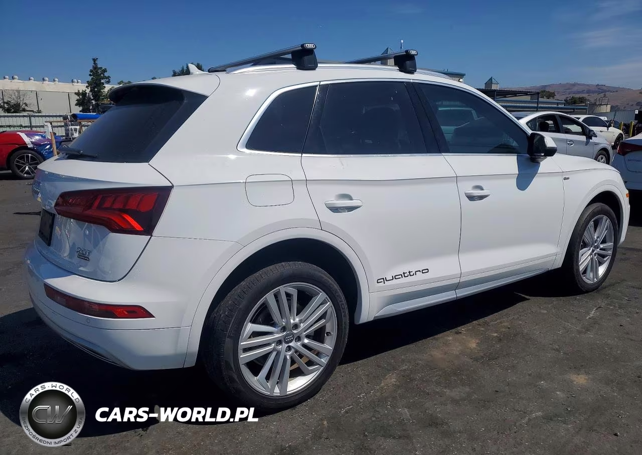 2018 Audi Q5 Premium Plus VIN:WA1BNAFY4J2245543 - 3