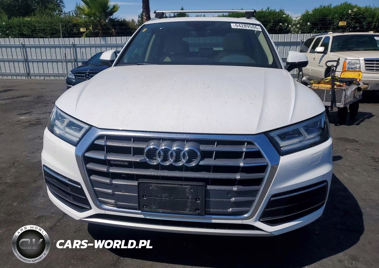 2018 Audi Q5 Premium Plus VIN:WA1BNAFY4J2245543 - 5