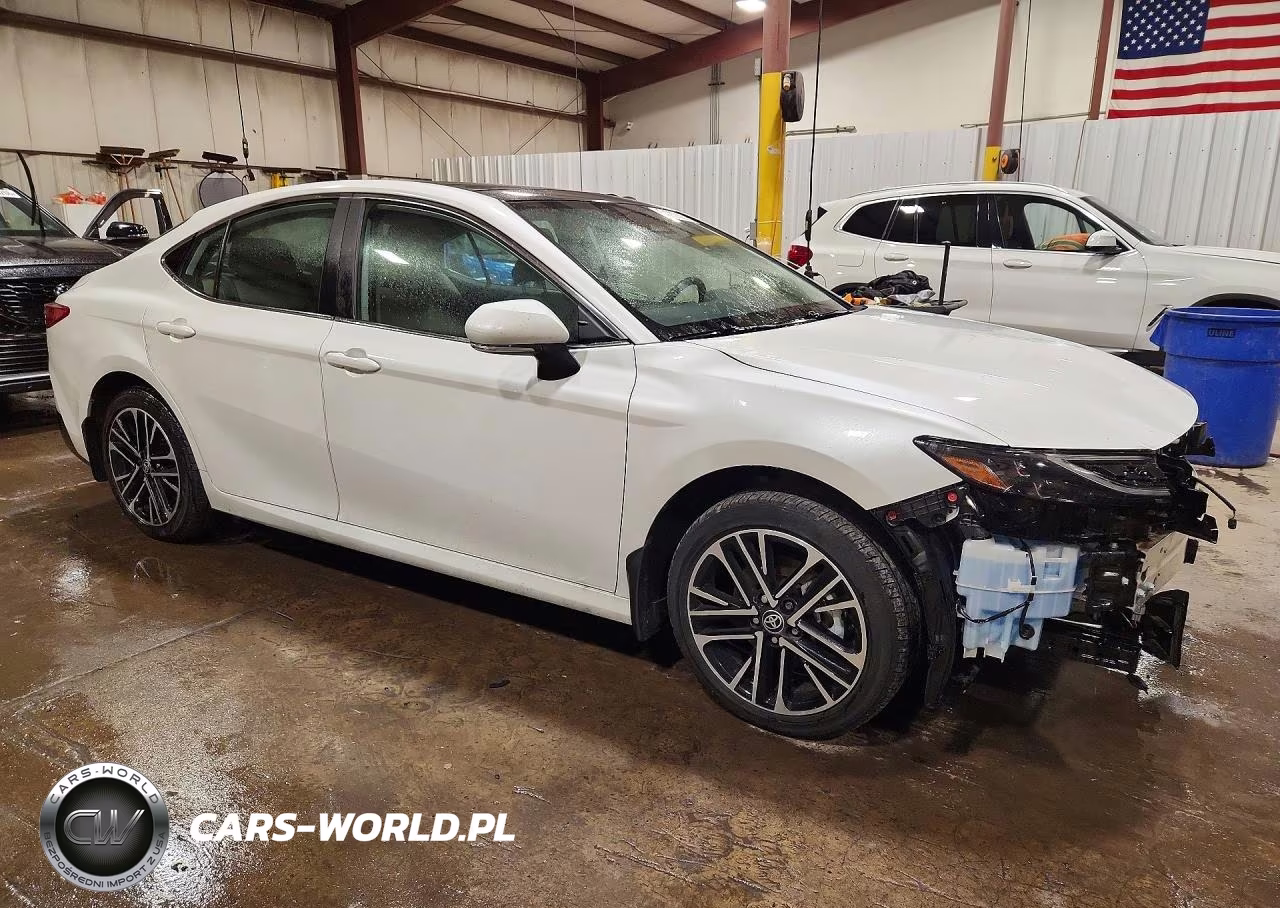 2025 Toyota Camry Xle VIN:4T1DBADK0SU531641 - 4