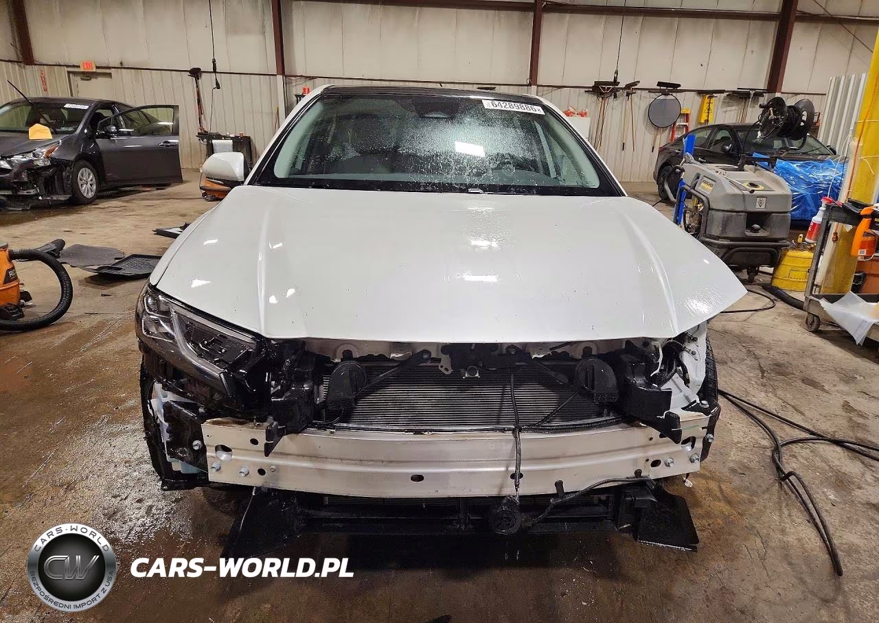 2025 Toyota Camry Xle VIN:4T1DBADK0SU531641 - 5