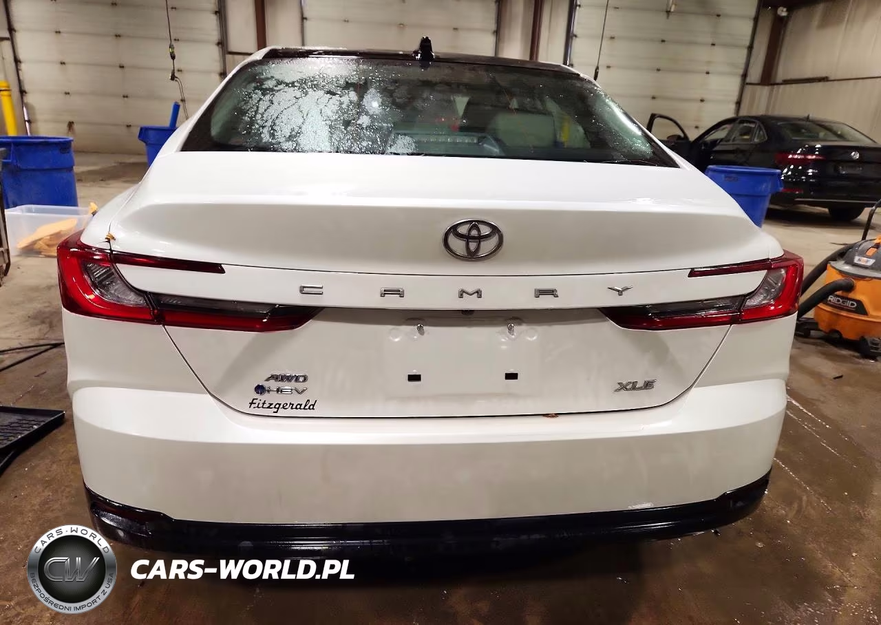2025 Toyota Camry Xle VIN:4T1DBADK0SU531641 - 6