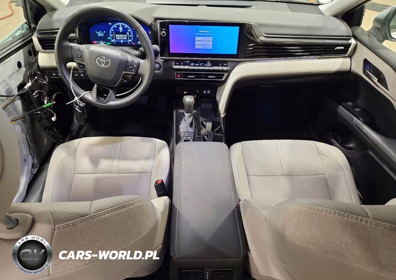 2025 Toyota Camry Xle VIN:4T1DBADK0SU531641 - 8