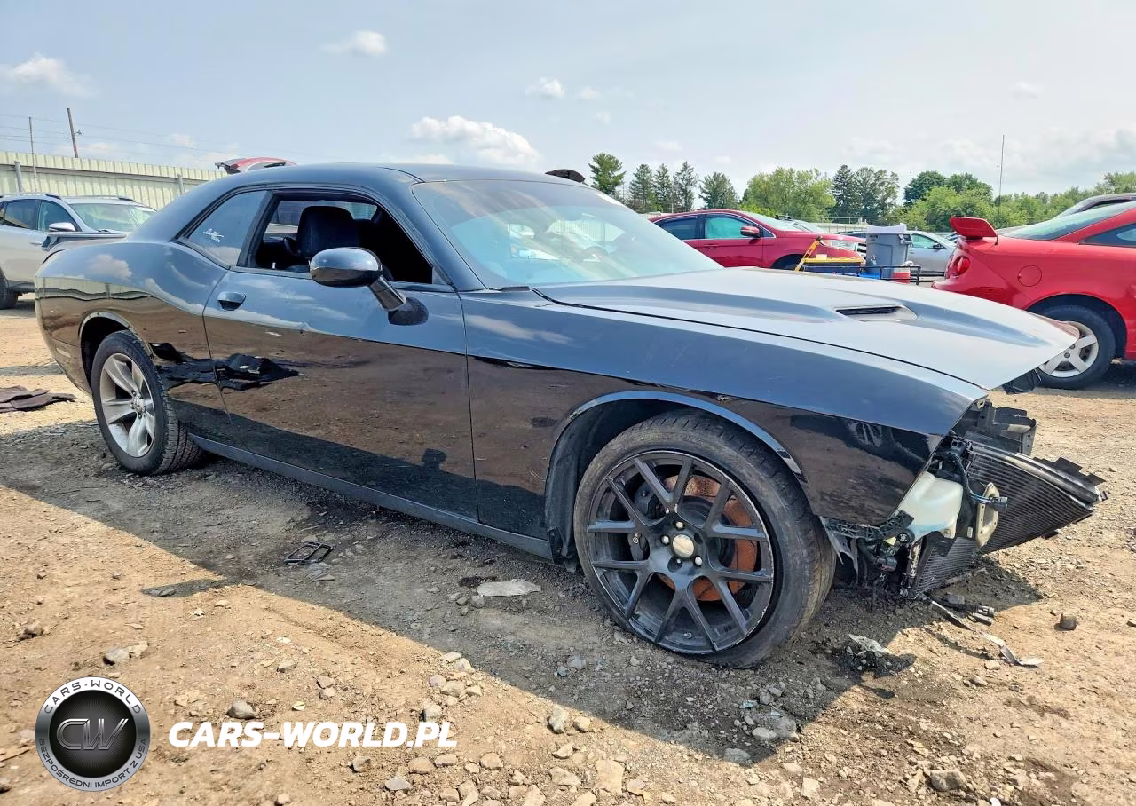 2018 Dodge Challenger Sxt VIN:2C3CDZAG9JH270878 - 4