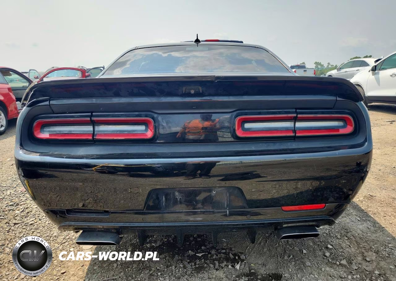 2018 Dodge Challenger Sxt VIN:2C3CDZAG9JH270878 - 6