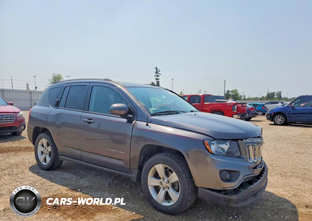 2017 Jeep Compass Latitude VIN:1C4NJDEB5HD139954 - 4