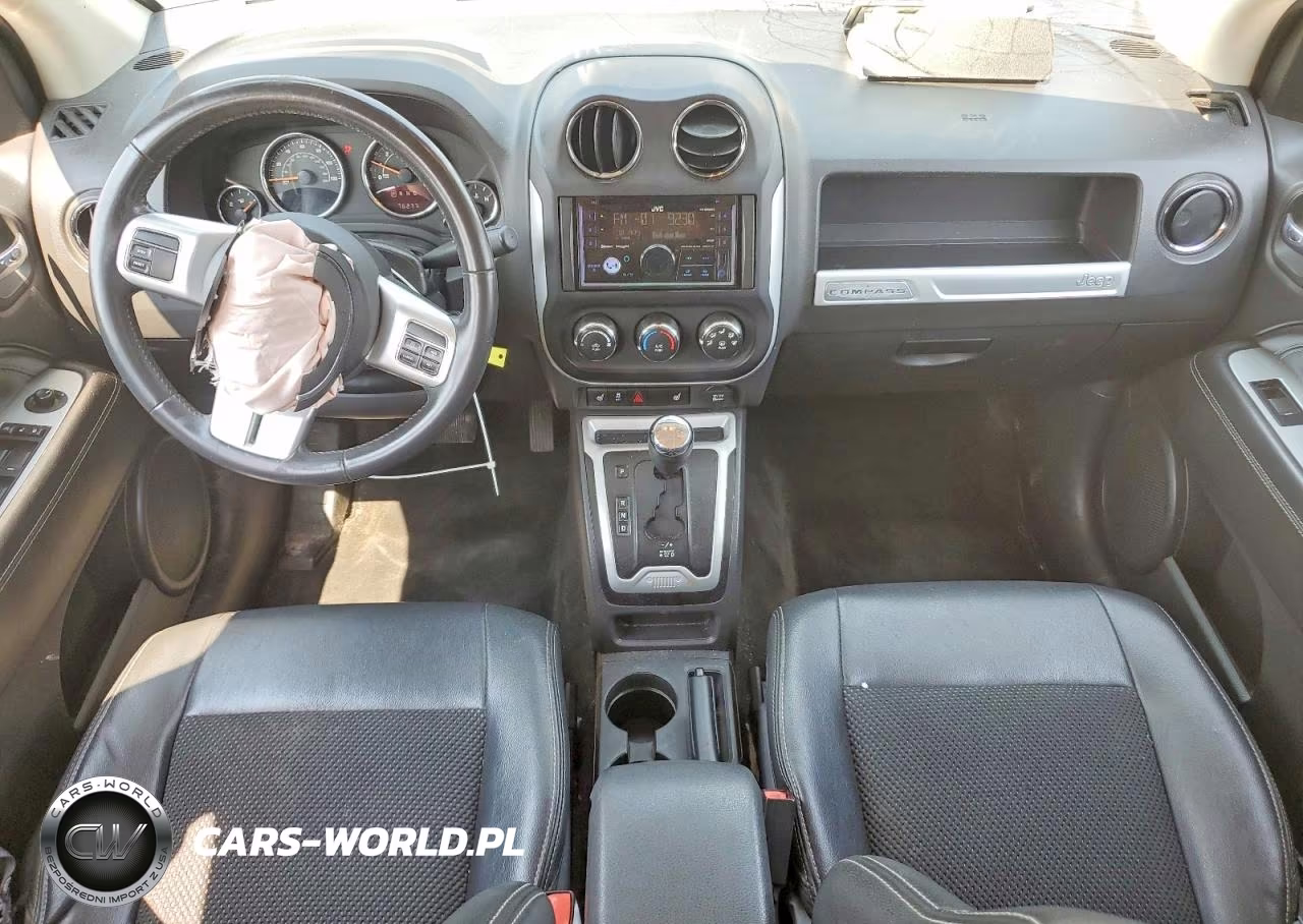2017 Jeep Compass Latitude VIN:1C4NJDEB5HD139954 - 8