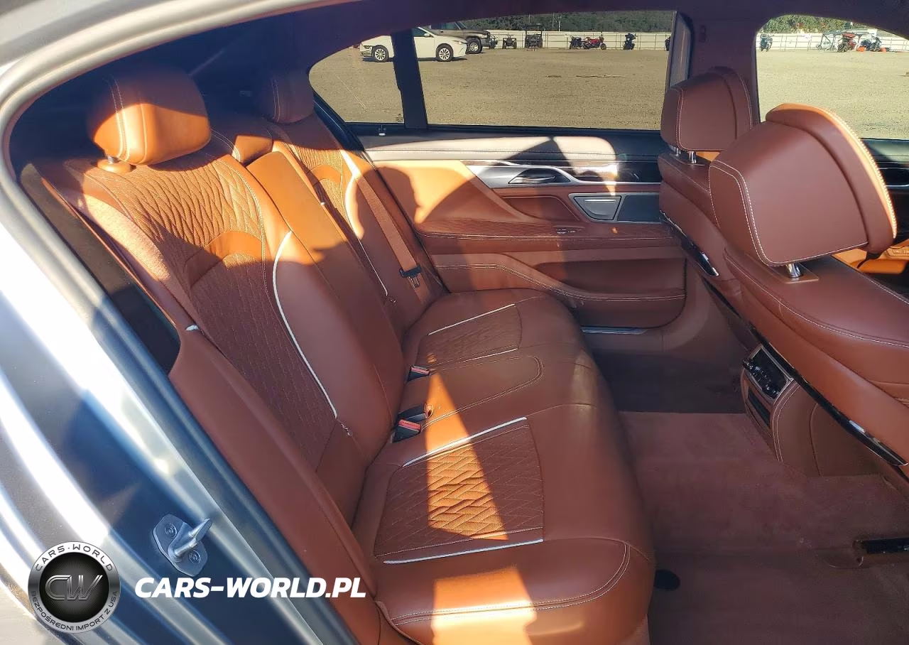 2022 BMW 750 Xi VIN:WBA7U2C02NCK20009 - 10