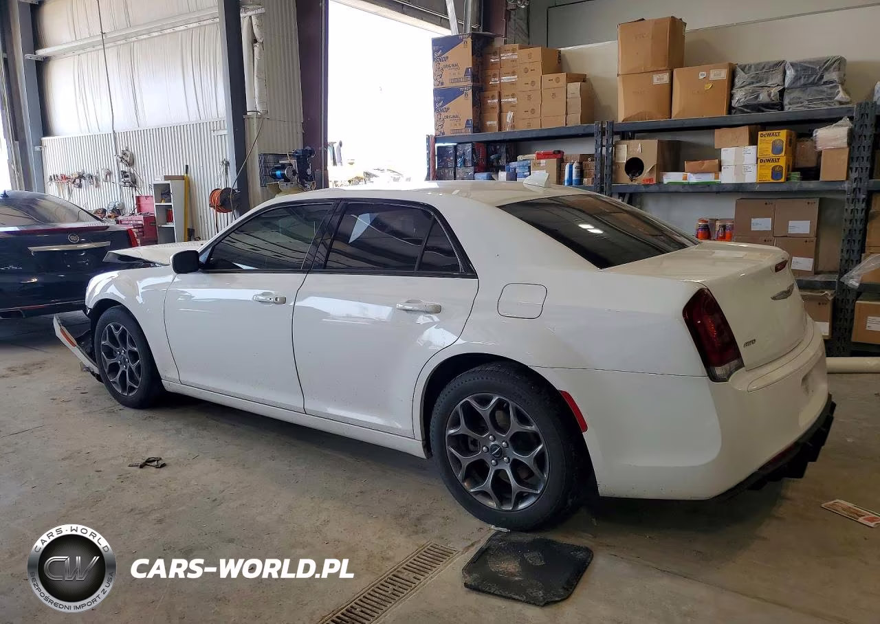 2018 Chrysler 300 S VIN:2C3CCAGG2JH141392 - 2