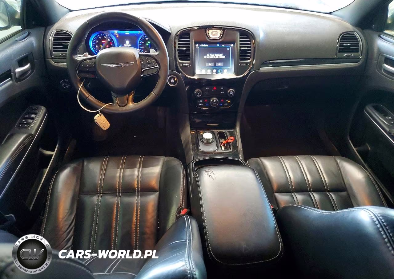 2018 Chrysler 300 S VIN:2C3CCAGG2JH141392 - 8