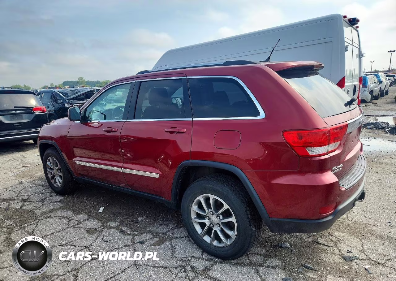2013 Jeep Grand Cherokee Laredo VIN:1C4RJFAG8DC583831 - 2