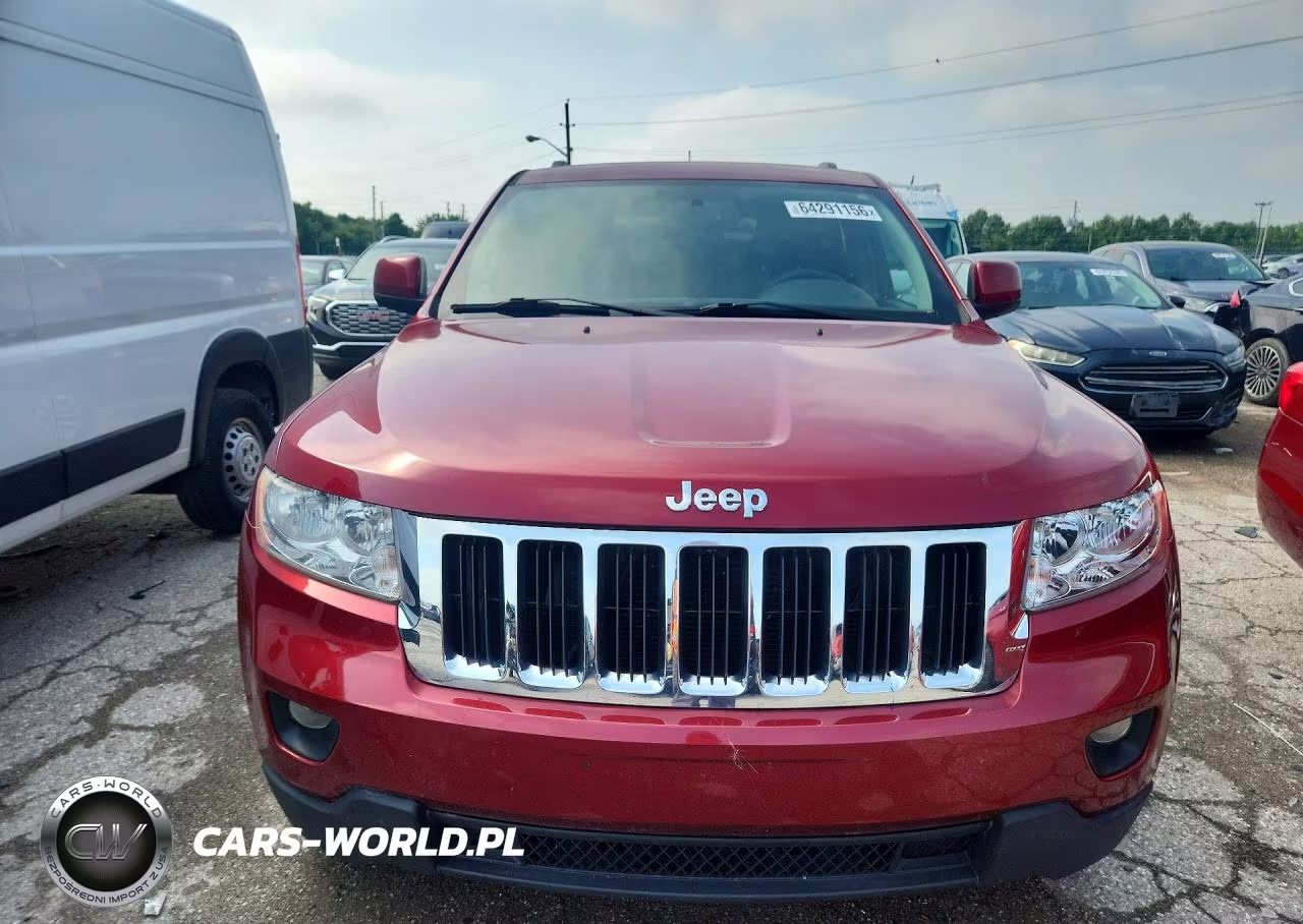 2013 Jeep Grand Cherokee Laredo VIN:1C4RJFAG8DC583831 - 5