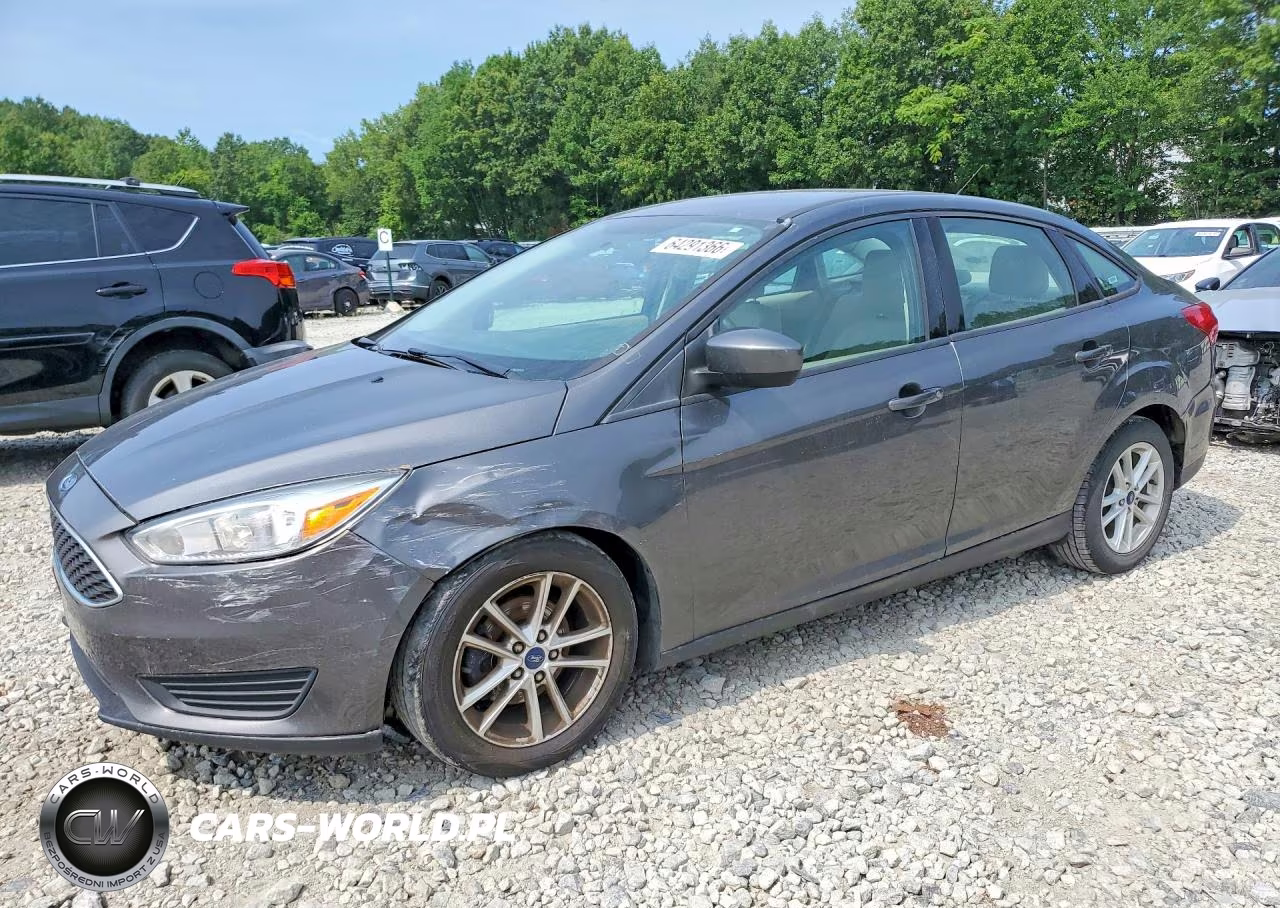 2018 Ford Focus Se VIN:1FADP3F21JL252921 - 1