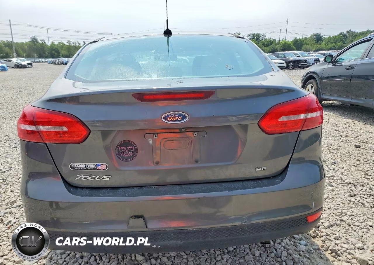 2018 Ford Focus Se VIN:1FADP3F21JL252921 - 6