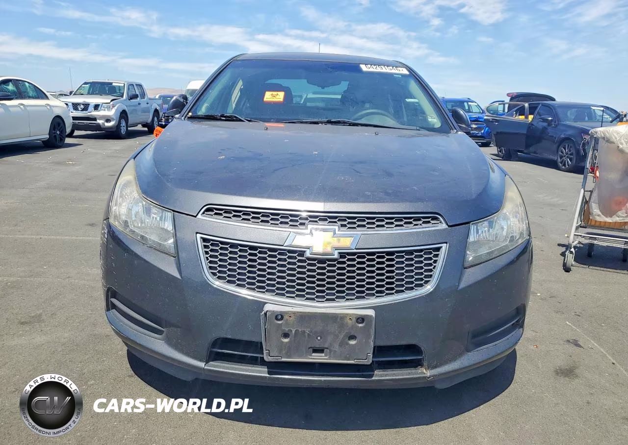 2013 Chevrolet Cruze Lt VIN:1G1PC5SB6D7168975 - 5
