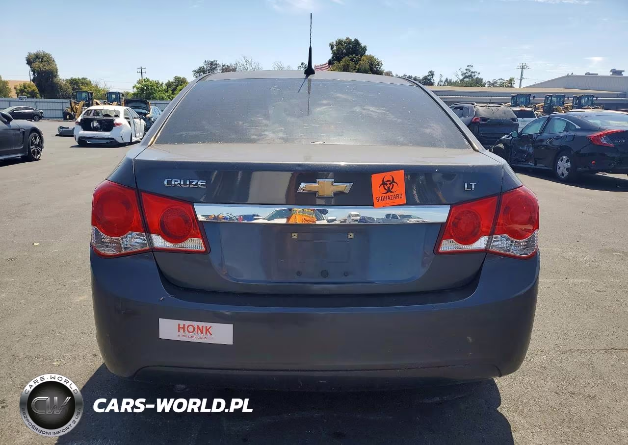 2013 Chevrolet Cruze Lt VIN:1G1PC5SB6D7168975 - 6