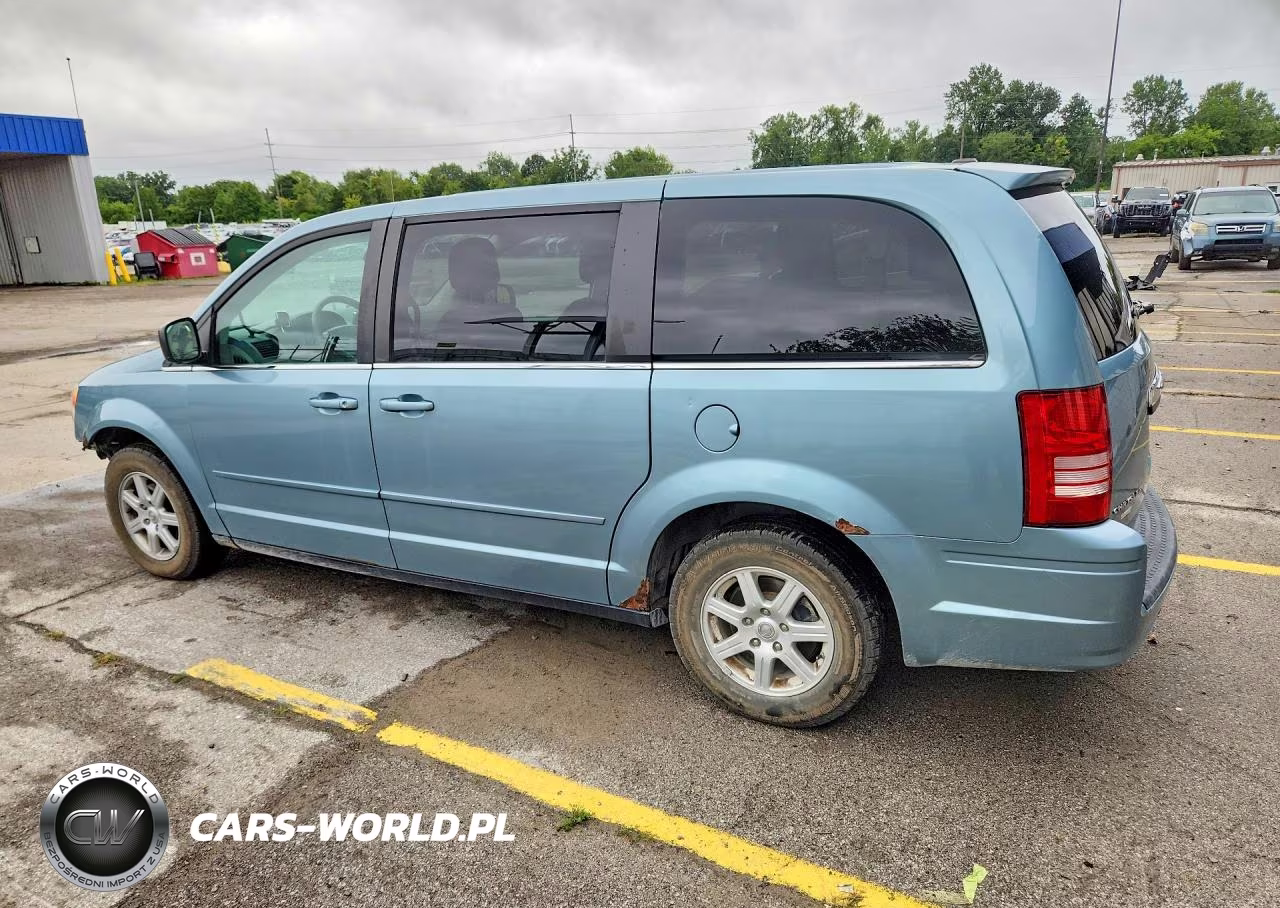 2010 Chrysler Town & Country Lx VIN:2A4RR2D14AR431339 - 2