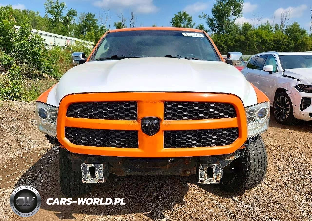 2015 Ram 1500 Sport VIN:1C6RR7MT0FS701555 - 5