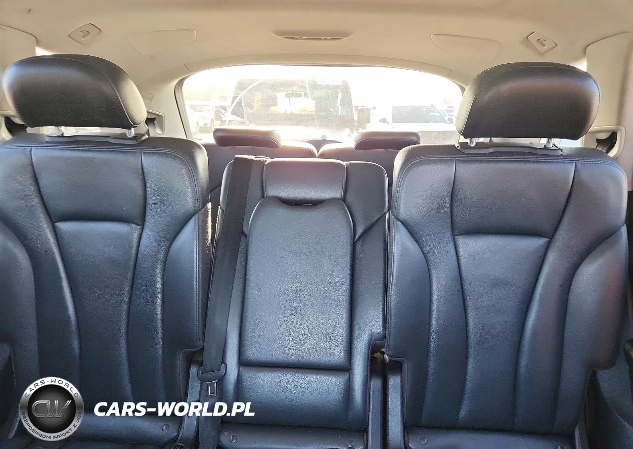 2019 Audi Q7 Premium Plus VIN:WA1LHAF74KD040054 - 10