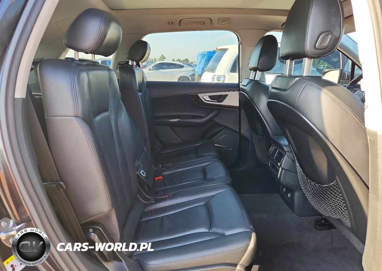 2019 Audi Q7 Premium Plus VIN:WA1LHAF74KD040054 - 11