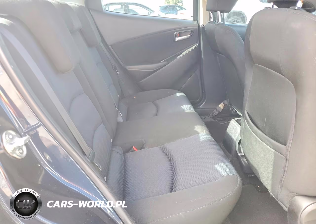 2018 Toyota Yaris Ia Base VIN:3MYDLBYVXJY305650 - 10