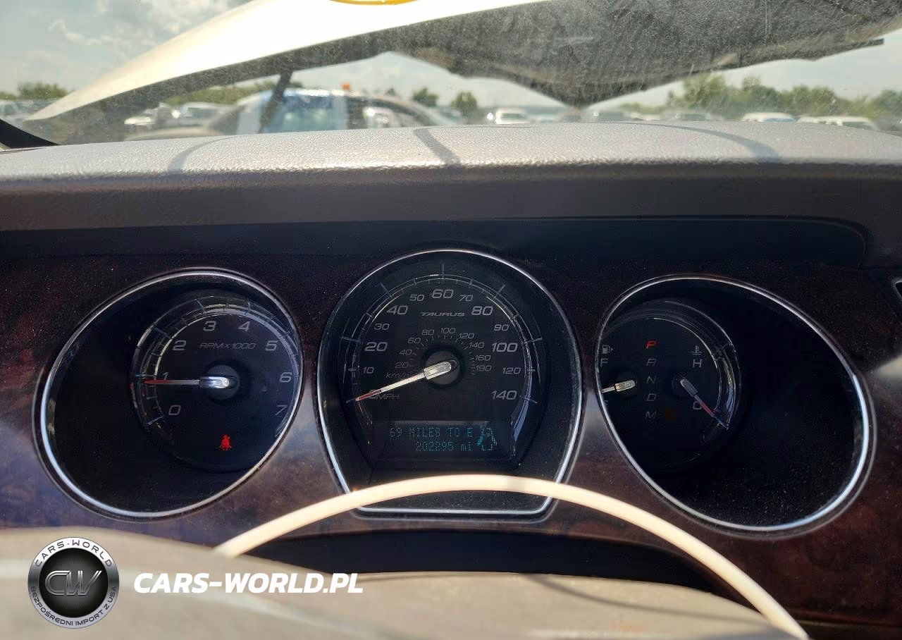 2011 Ford Taurus Limited VIN:1FAHP2FW4BG134001 - 9
