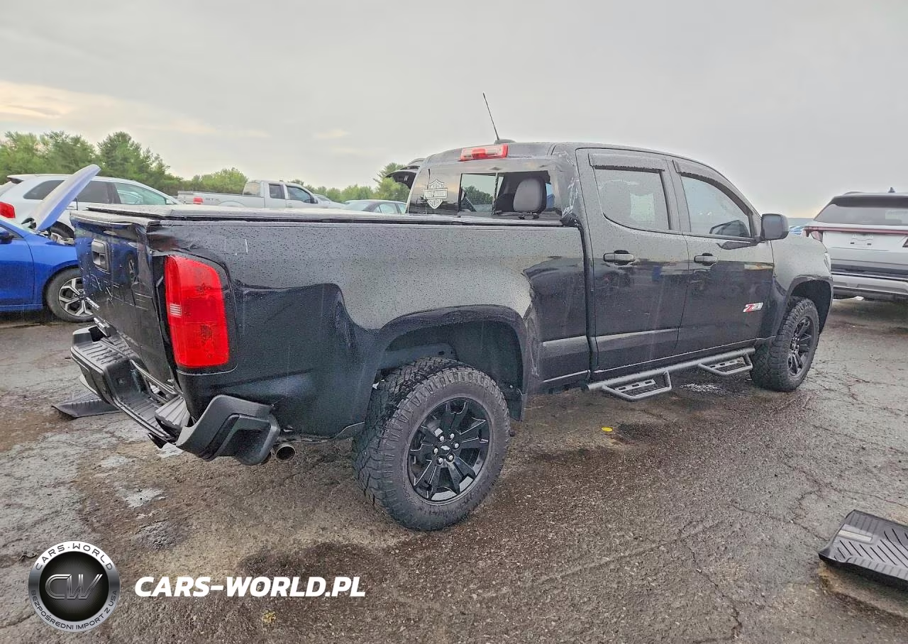 2021 Chevrolet Colorado Z71 VIN:1GCGTDEN3M1264122 - 3