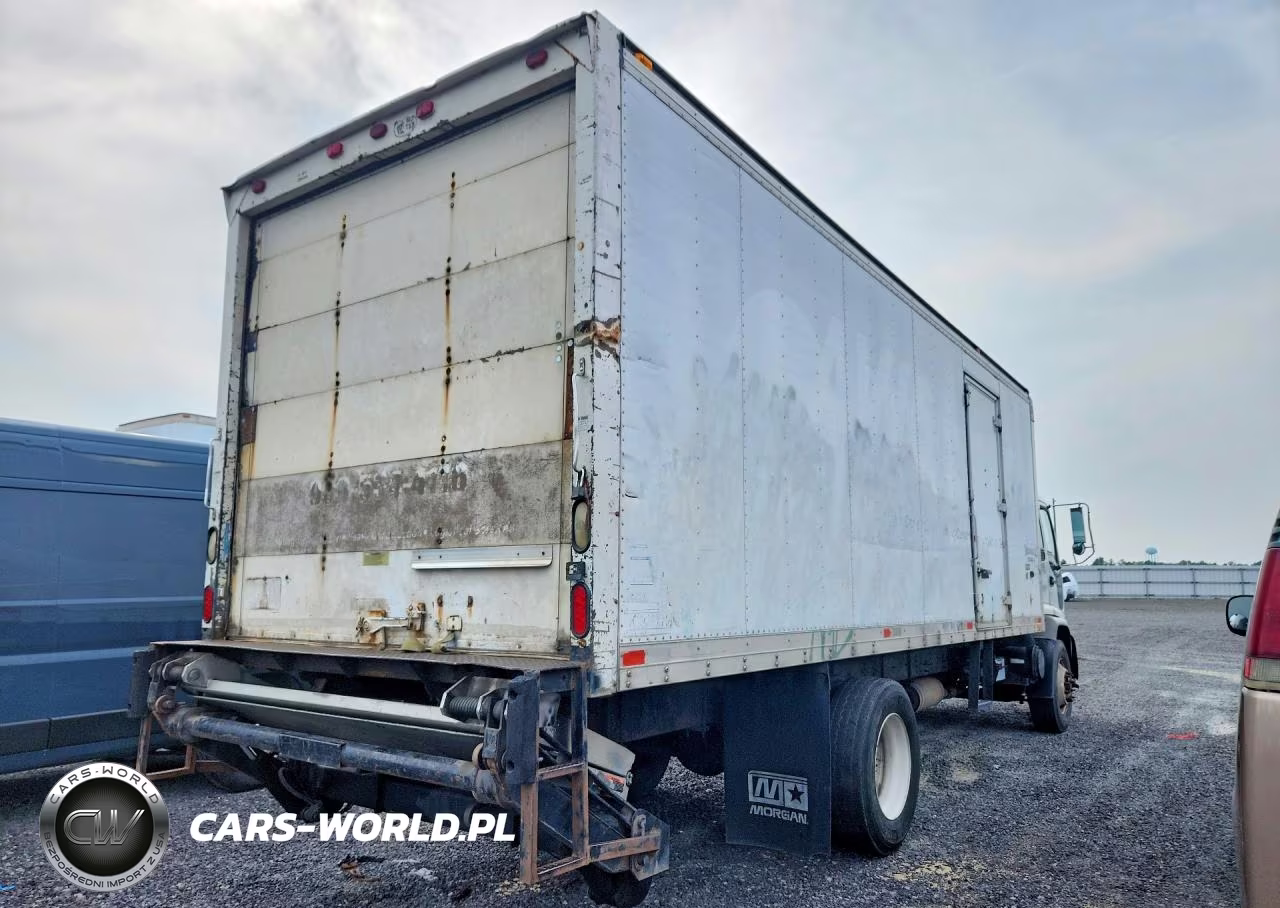 2005 Isuzu T7F Box Truck VIN:4GTJ7F1355F700031 - 3