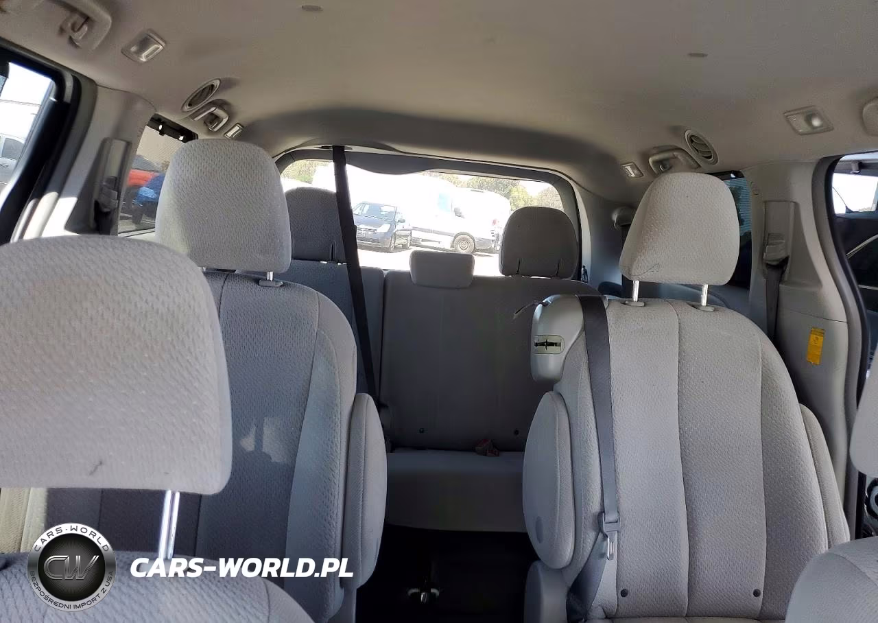2014 Toyota Sienna Le VIN:5TDKK3DC2ES511111 - 10