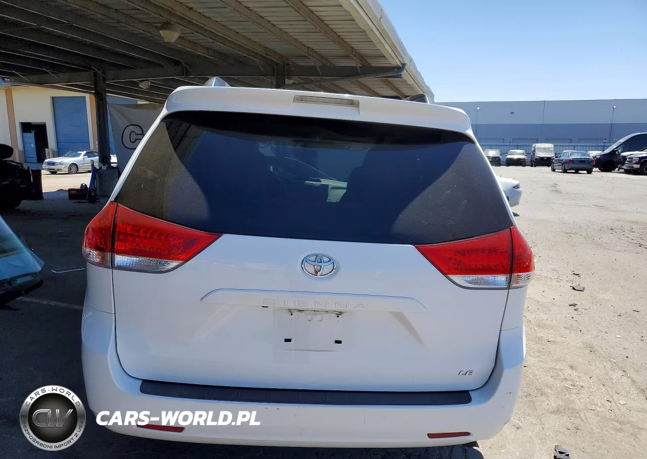 2014 Toyota Sienna Le VIN:5TDKK3DC2ES511111 - 6